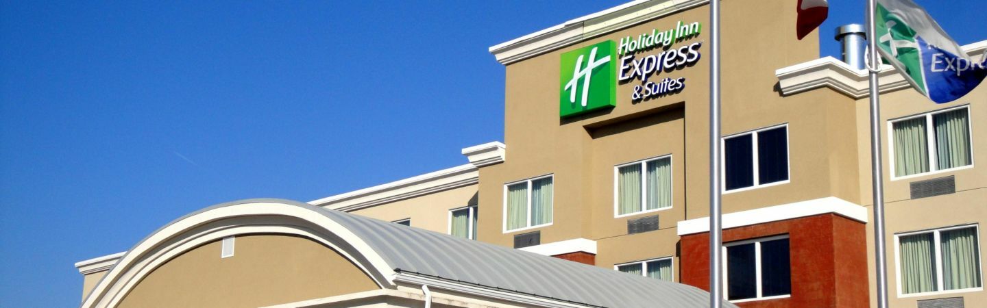 Holiday Inn Express Fort Saskatchewan, An Ihg Hotel Exterior photo